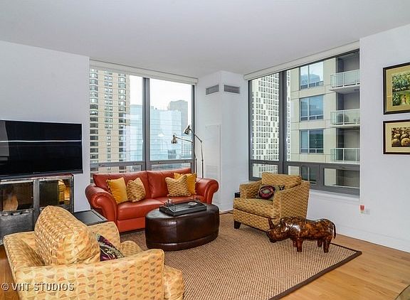 3rd image of 600 N Lake Shore Dr APT 2909