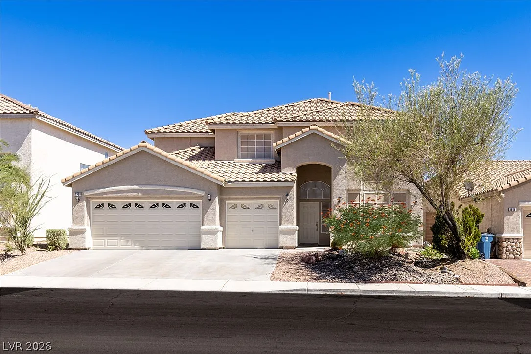 4 bed, 3.5 bath, 2926 sqft, $3,500 — Photo 1