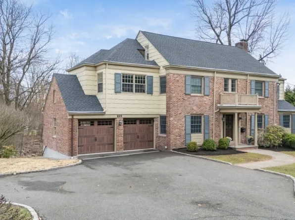 200 Old Short Hills Rd, Millburn Twp., NJ 07078
