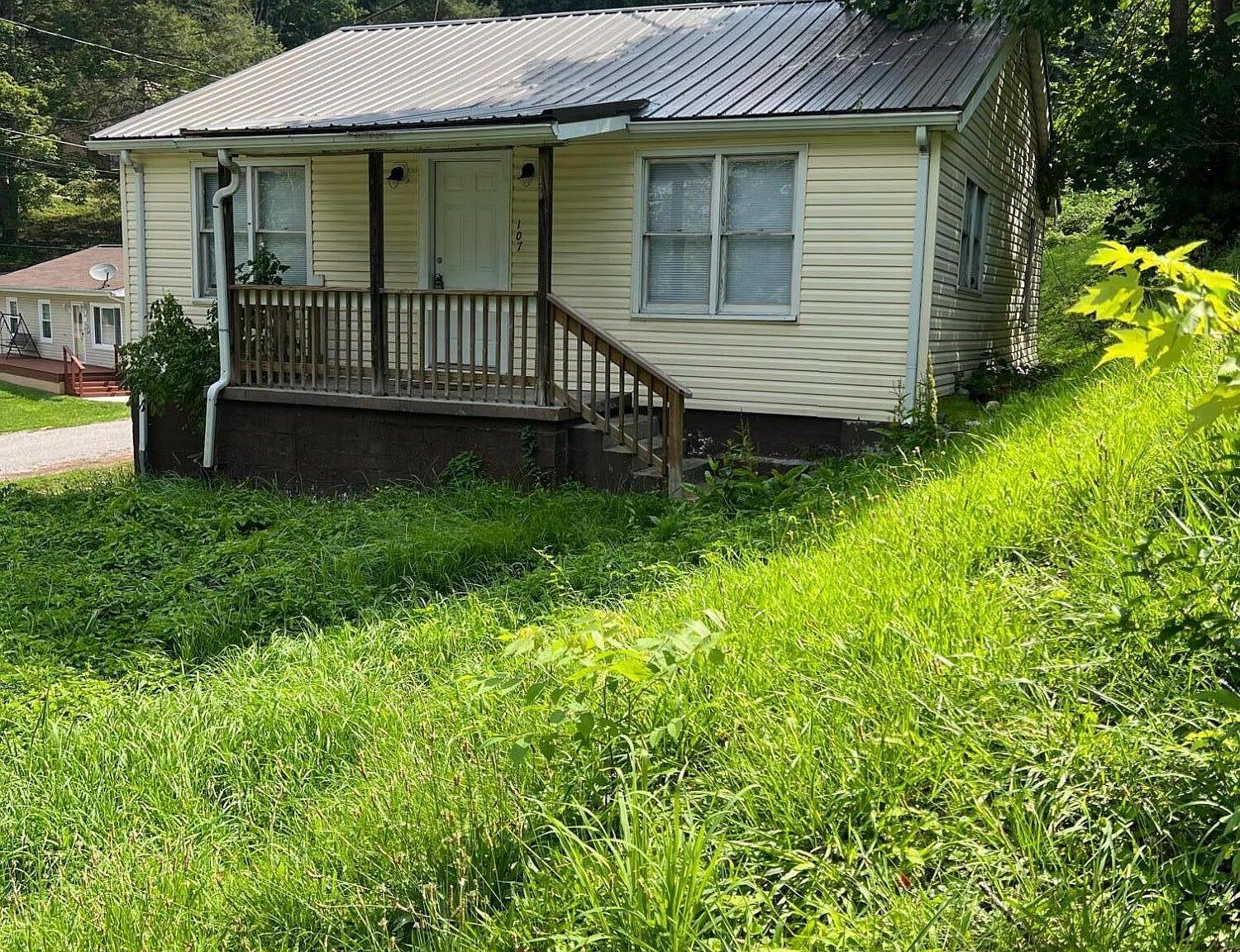 107 Spring St, Barbourville, KY 40906 Zillow