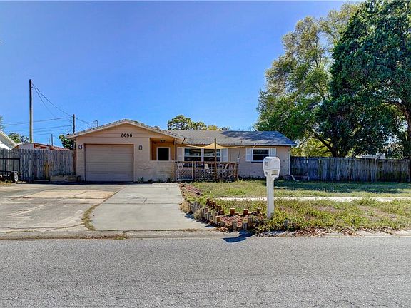 3rd image of 8696 Lantana Dr