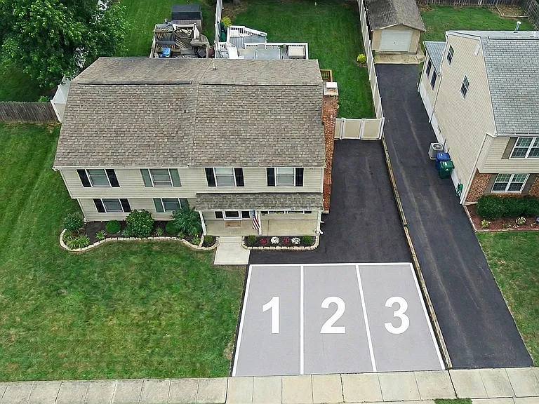 6471 Grommet Dr — Photo 45