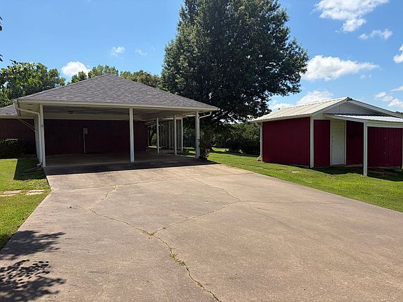 4th image of 3606 Highway 71 E