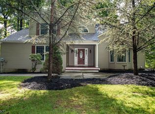 6 Meadow Oak Dr, Blairstown, NJ 07825