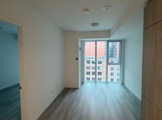 400 King St W #605, Toronto, ON M5V 1K2