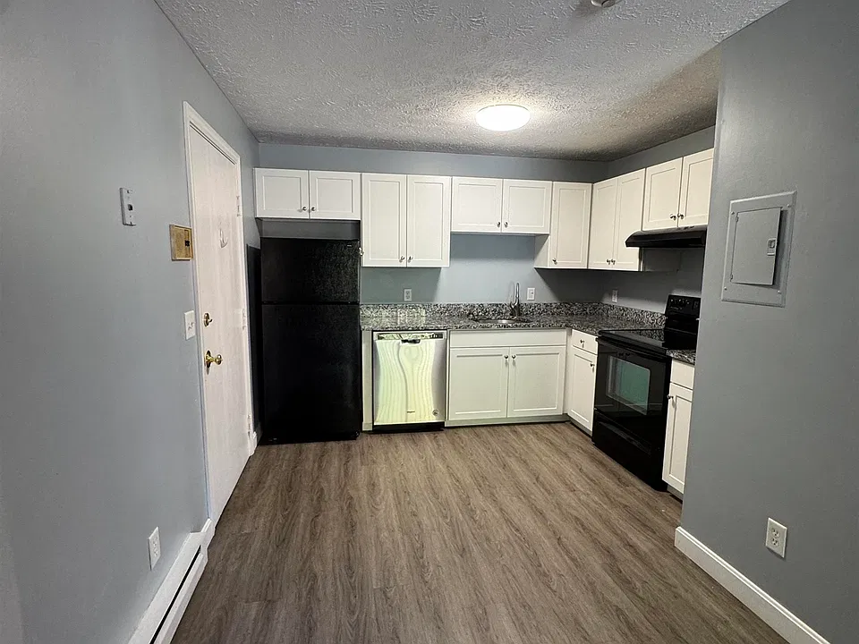 39 Old Hackett Hill Rd #2E