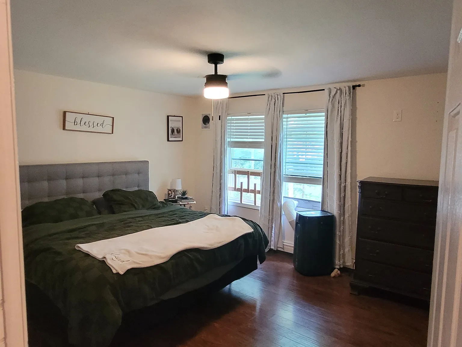 2 bed, 1.5 bath, 1000 sqft, $2,000 — Photo 1