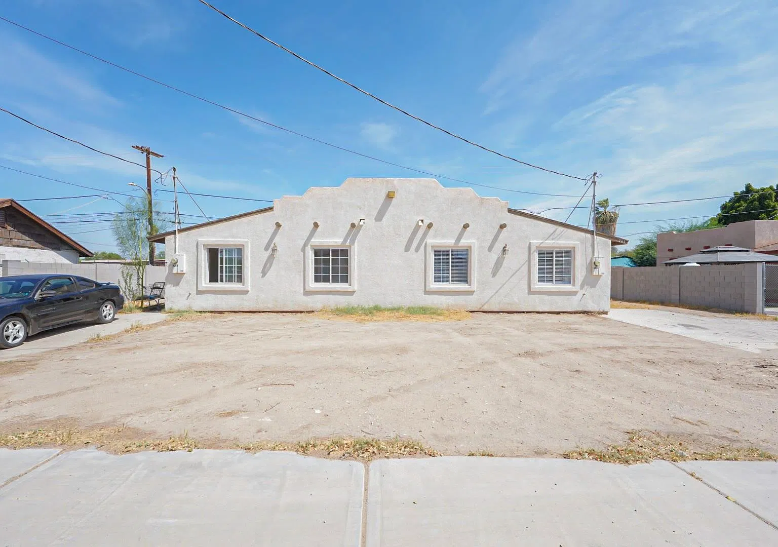3 bed, 2.0 bath, 900 sqft, $1,085 — Photo 2