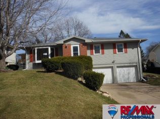 6225 N 68th St, Omaha, NE 68104