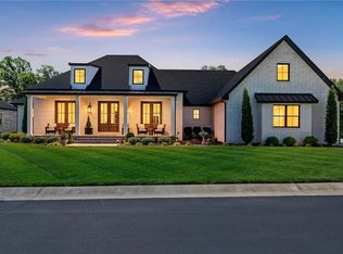 312 Copper Oaks Dr, Carl Junction, MO 64834