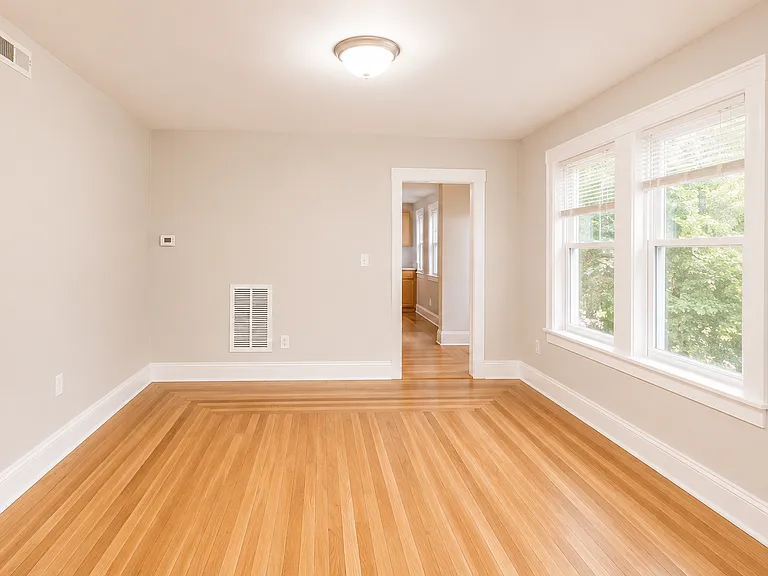 40 Harding Pl #2 — Photo 2