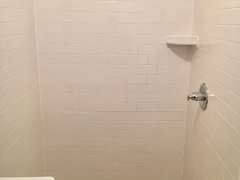 572 Jersey Ave #1R — Photo 12