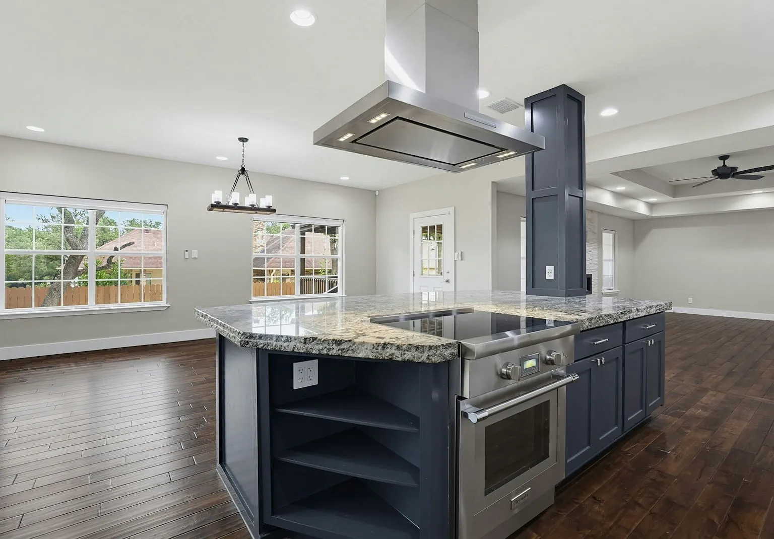 17006 Silverwood Drive — Photo 4