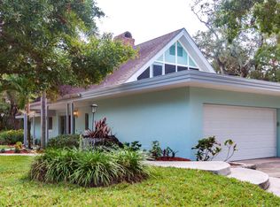 911 N Riverside Dr, Indialantic, FL 32903