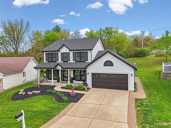 2nd image of 5313 Burgundy Dr
