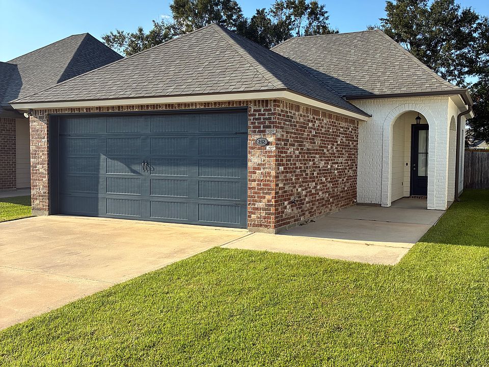 1st image of 242 Twin Meadow Ln