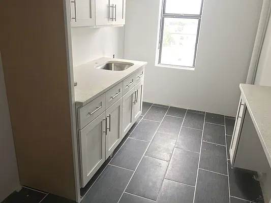 Rented by Mammon Realty Inc | media 9