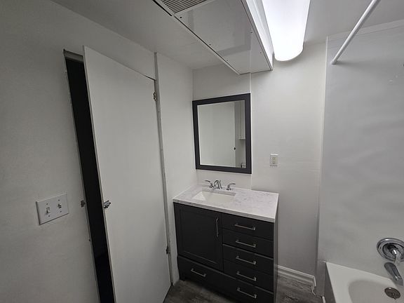 2nd image of 603 N 20th Ave
