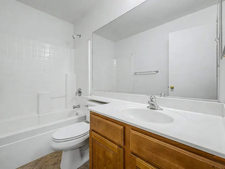 25875 W Saint Catherine Ave — Photo 19