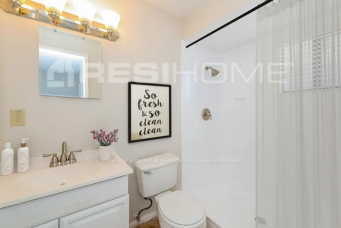 1595 Country Club Blvd — Photo 11