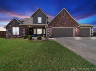 12860 N 44th East Ave, Skiatook, OK 74070