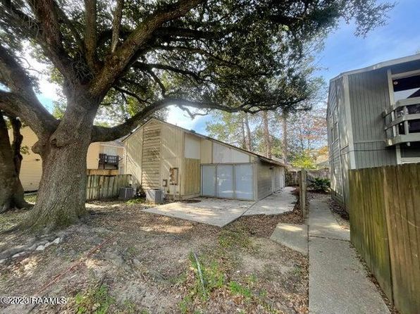 Lafayette LA Duplex & Triplex Homes For Sale - 17 Homes | Zillow