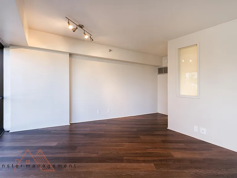 1088 Bishop St #501 — Photo 8