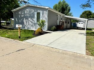 9 Festival Dr #FES09, Olmsted Falls, OH 44138