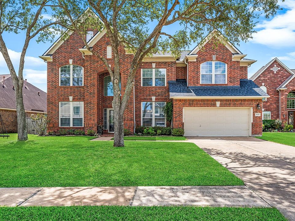 1st image of 1125 Shady Knoll Ln