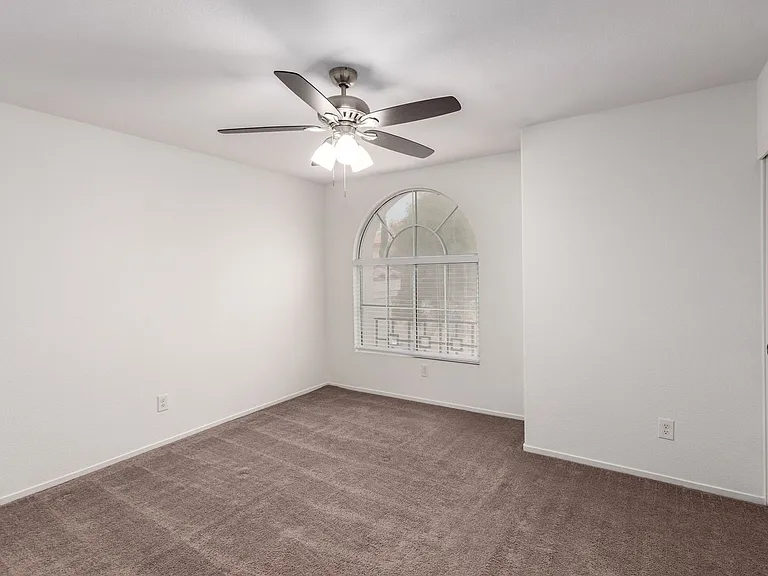 2412 Shady Vista Dr — Photo 23