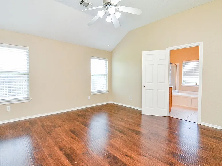 6419 Bennington Springs Dr — Photo 14