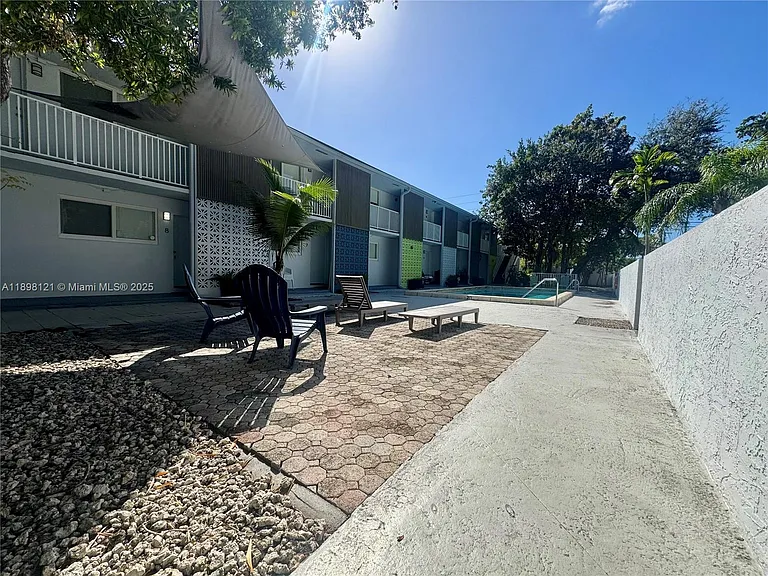6805 SW 88th St #12 — Photo 4