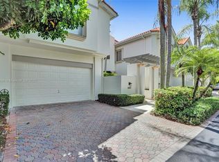 8841 SW 68th Ave, Pinecrest, FL 33156