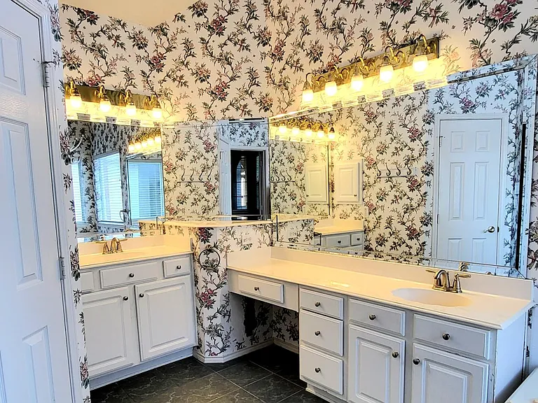2421 Micarta Dr — Photo 13
