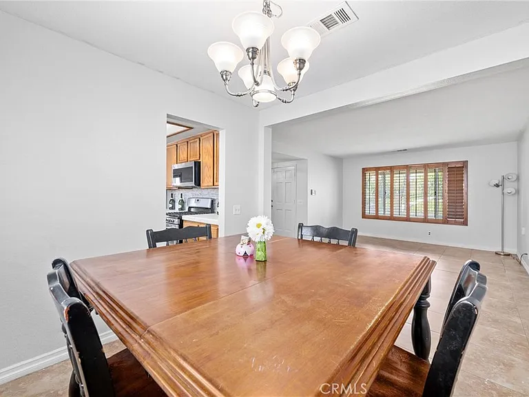 10703 Valley Dr — Photo 11