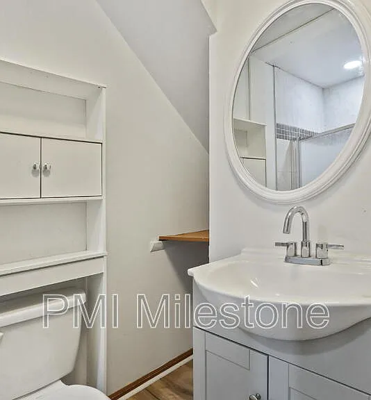218 N College St — Photo 22