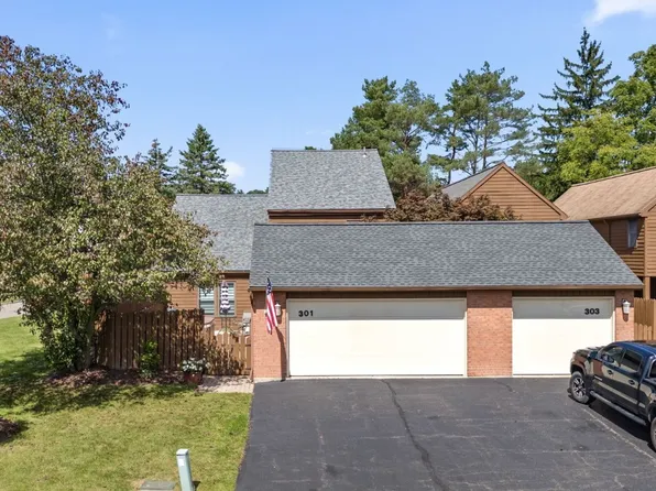 301 Patio Dr, Endwell, NY 13760