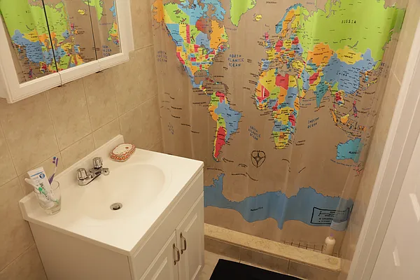 Rented by Easy Rental LLC | media 56