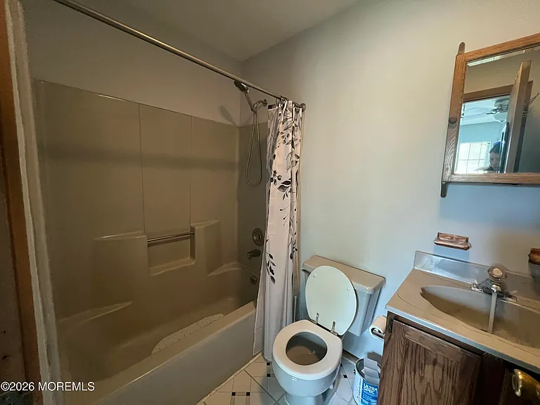 125 Lower Shore Rd — Photo 38
