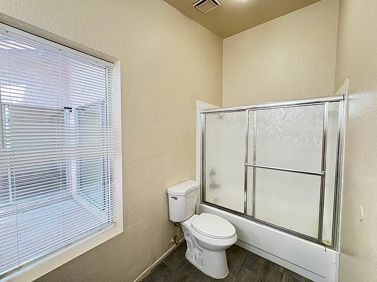 3901 Broadriver Dr — Photo 10