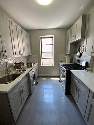 Rented by Mdays Realty | media 17