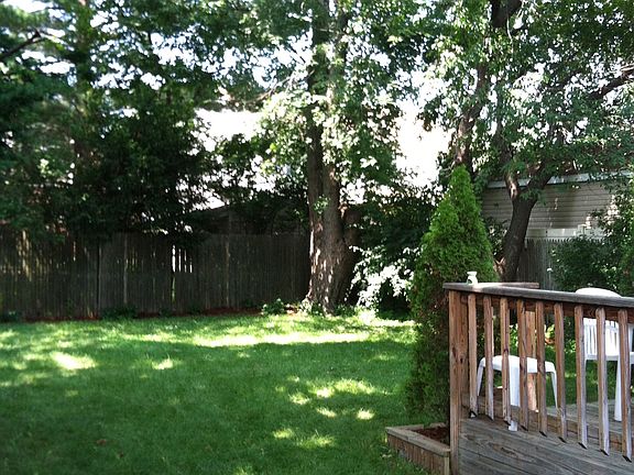 3rd image of 194 Uniondale Ave