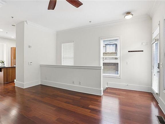 4th image of 745 Fountainhead Ln #111