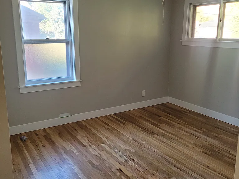 3325 Fowler Ave — Photo 18