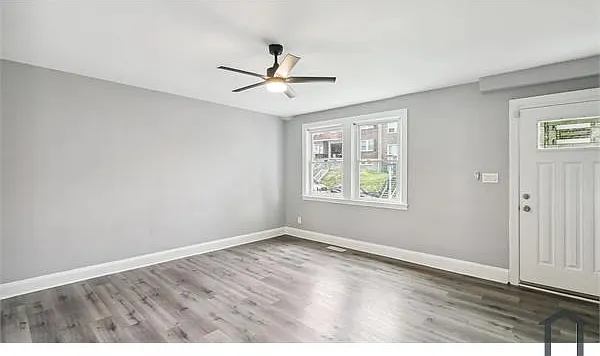 28 S Bernice Ave — Photo 4
