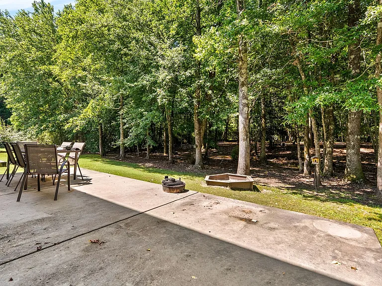 4264 Live Oak Dr — Photo 24