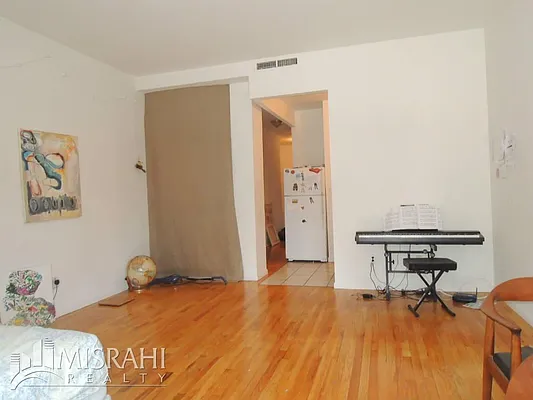 Rented by J Misrahi Realty Corp | media 17