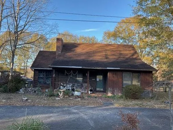 119 Quincy Dr, Landrum, SC 29356