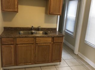 8141 S Chappel Ave, Chicago, IL 60617