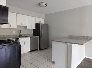 2465 N Frederick Ave #104, Milwaukee, WI 53211